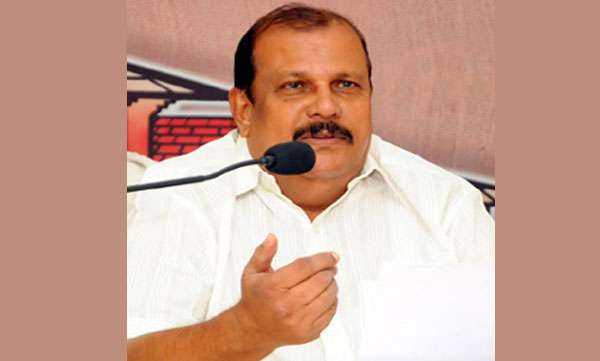 വക്കീൽ കലാപത്തിന്റെ സ്പോൺസർ ദാമോദരൻ:പി.സി.ജോർജ്