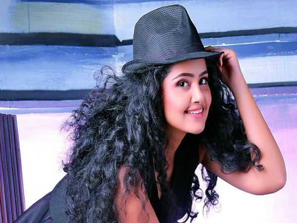 ഗ്ലാമര്‍ പ്രദര്‍ശനം പോര; അനുപമ പരമേശ്വരന്‍ രാംചരണ്‍ ചിത്രത്തില്‍നിന്നു പുറത്ത്