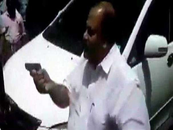 തൊഴിലാളികള്ക്കു നേരെ തോക്കുചൂണ്ടി; പിസി ജോര്ജ്ജിന് എതിരെ കേസ്