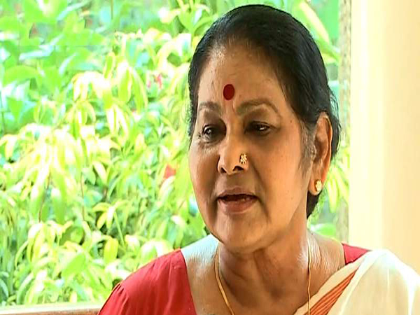 ‘ദിലീപിനെ കാണുന്നത് എന്റെ മകന്റെ സ്ഥാനത്ത്’; ജയില് സന്ദര്ശനം വ്യക്തിപരമാണെന്ന് വിശദീകരിച്ച് കെപിഎസി ലളിത