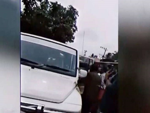 പോലീസ് സഹായിച്ചില്ല,;കോട്ടയത്ത്  റോഡ് അപകടത്തില്‍പ്പെട്ടയാള്‍ രക്തം വാര്‍ന്ന് മരിച്ചു