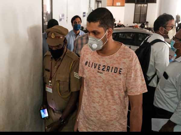 സ്വർണക്കടത്തിന് പിന്നിൽ വ്യവസായ പ്രമുഖനെന്ന് കെ.ടി റമീസിന്‍റെ മൊഴി