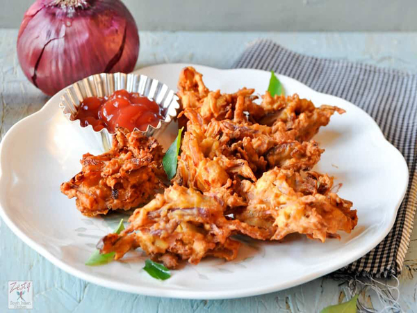 എളുപ്പത്തിൽ ഒരു ഉള്ളിവട