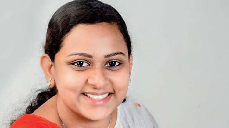 രേഷ്മ മറിയം റോയ് ഇനി സംസ്ഥാനത്തെ പ്രായം കുറഞ്ഞ പഞ്ചായത്ത് പ്രസിഡന്റ്