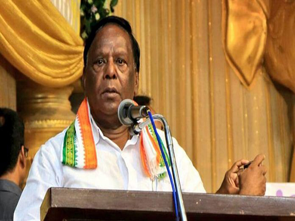 പുതുച്ചേരിയില്‍ കോണ്‍ഗ്രസ് സര്‍ക്കാര്‍ വീണു