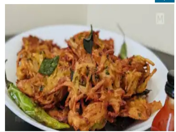 നല്ല മൊരിഞ്ഞ ഉള്ളിവട ചായയ്ക്ക്