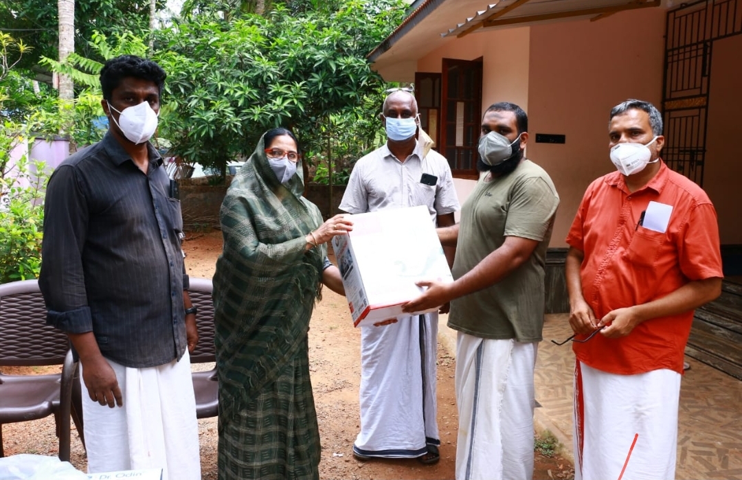പാലിയേറ്റീവ് ഉപകരണങ്ങൾ  നിയുക്ത എം.എൽ.എ. കാനത്തിൽ ജമീല  നാടിനു സമർപ്പിച്ചു