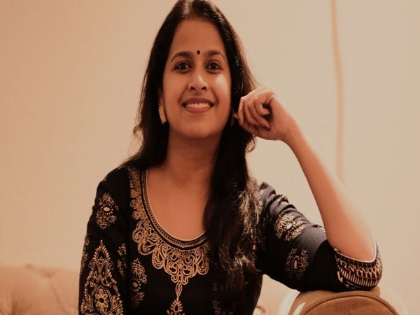 എന്റെ പേര് ഉപയോഗിച്ച് വ്യാജ അക്കൗണ്ടില്‍ നിന്ന് പണം തട്ടുന്നു’; മുന്നറിയിപ്പുമായി നടി സാധിക വേണുഗോപാല്‍