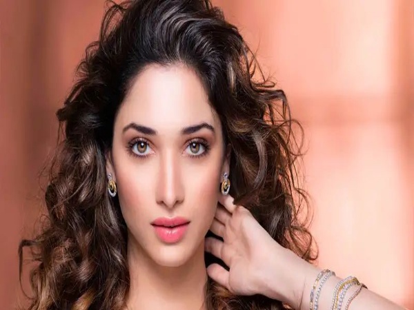 ആ താരമാണ് സിനിമയിലേക്ക് തന്നെ ആകർഷിച്ചതെന്നു തമന്ന