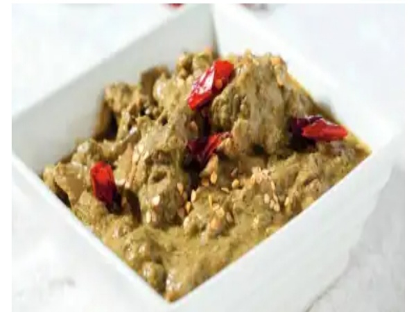 ചിക്കൻ ഗ്രീൻ ഗ്രേവി കറി തയ്യാറാക്കാം