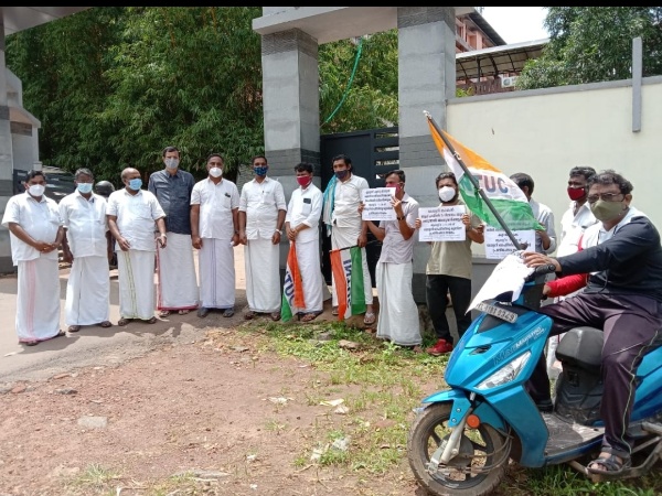 ലോട്ടറി തൊഴിലാളികൾ വഞ്ചനാദിനം ആചരിച്ചു