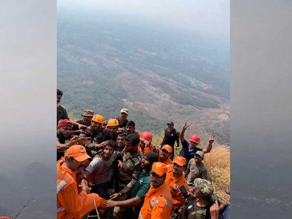ബാബുവിനെതിരെ കേസ് എടുക്കില്ല; നടപടി നിര്‍ത്തിവയ്ക്കാന്‍ നിര്‍ദ്ദേശം