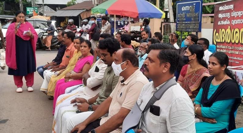 കേരളത്തെ വിഭജിക്കുന്ന കെ. റെയിലിനെതിരെ ബി.ജെപി. ജന ജാഗ്രത സദസ്സ് നടത്തി.