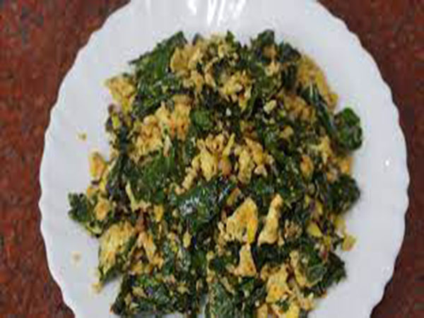 മുരിങ്ങയില മുട്ടതോരന്‍