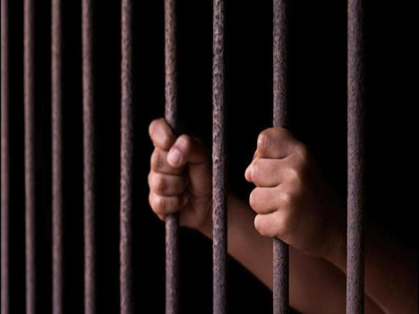 കോവിഡ് കാലത്ത് പരോളിലിറങ്ങിയ തടവുകാരില്‍ 34 പേര്‍ തിരിച്ച് കയറിയില്ല.