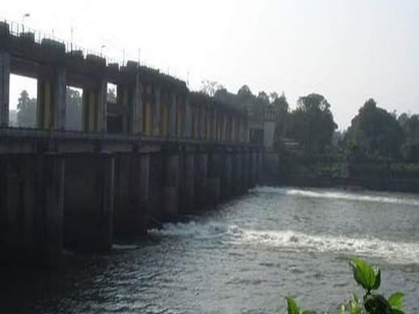 കനത്ത മഴ;ഭൂതത്താന്‍ കെട്ട് ഡാമിന്റെ പത്ത് ഷട്ടറുകള്‍ തുറന്നു.