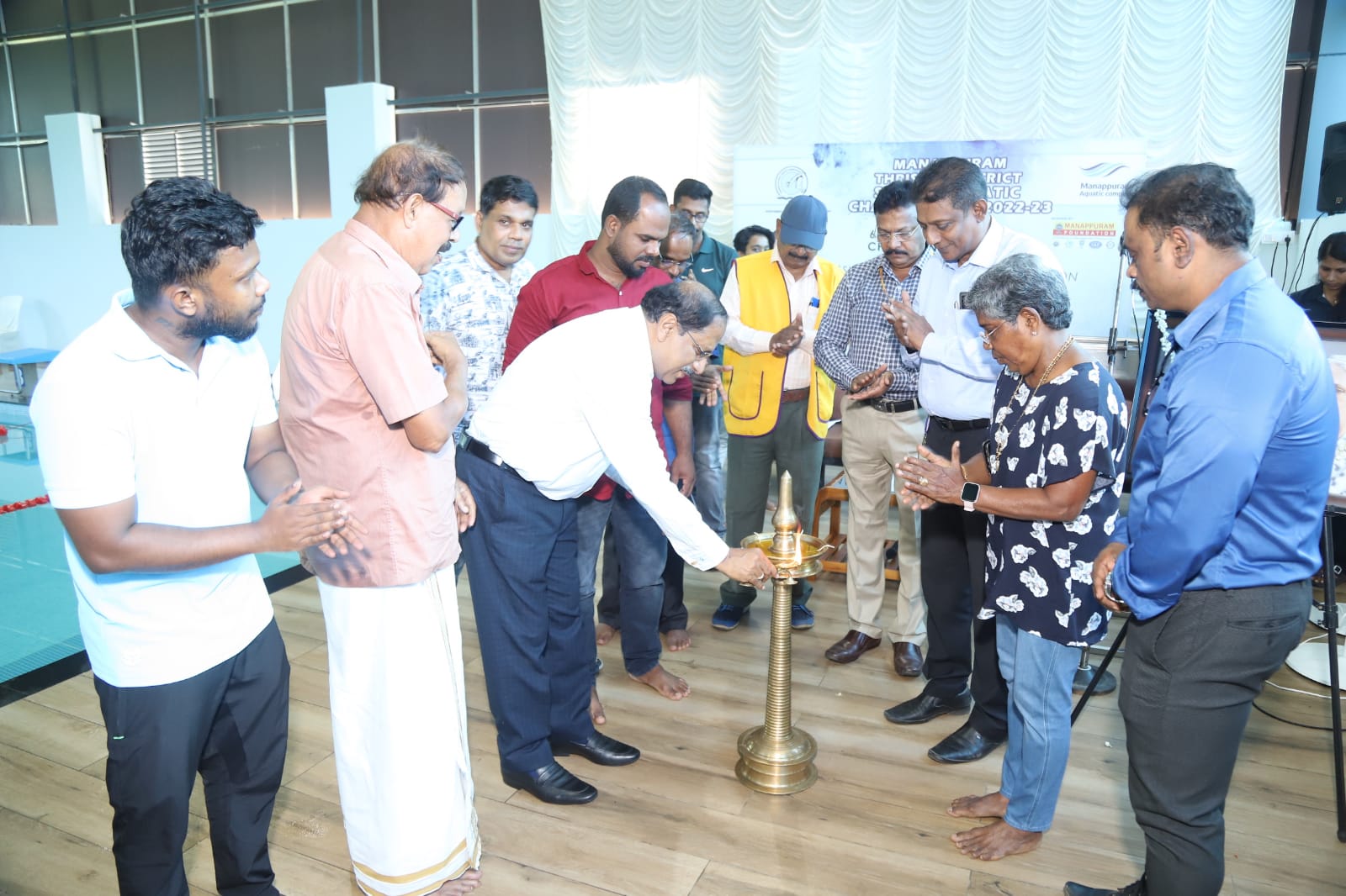 മണപ്പുറം അക്വാറ്റിക് കോംപ്ലക്സ് നീന്തൽ മത്സരത്തിൽ ചാമ്പ്യന്മാർ