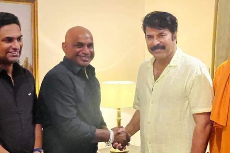ശ്രീലങ്കയില്‍ മമ്മൂട്ടിയെ സ്വീകരിച്ച് മുന്‍ ശ്രീലങ്കന്‍ ക്രിക്കറ്റ് നായകന്‍ സനത് ജയസൂര്യ.