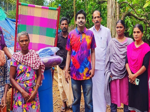 സന്തോഷ് പണ്ഡിൻ്റെ ഇത്തവണത്തെ ഓണം ആറളം ഫാമിലെ പാവങ്ങളോടെപ്പം
