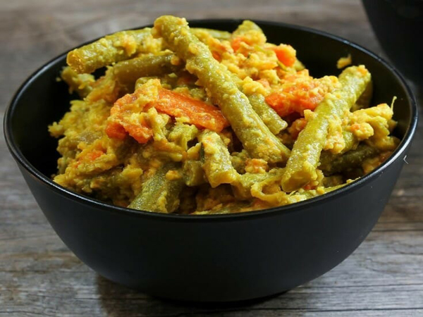 ഓണസദ്യയ്ക്ക് മലബാര്‍ സ്‌പെഷ്യല്‍ അവിയല്‍