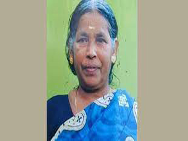 തെരുവുനായയുടെ ആക്രമണത്തിൽ പ​രി​ക്കേ​റ്റ് ചികിത്സയിലായിരുന്ന വീ​ട്ട​മ്മ മ​രി​ച്ചു