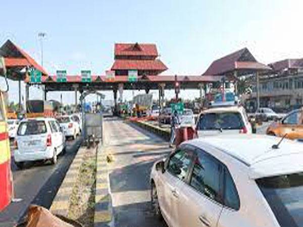 ഏപ്രില്‍ ഒന്ന് മുതല്‍ ടോള്‍ നിരക്ക് കൂടും; വര്‍ധന ഇങ്ങനെ