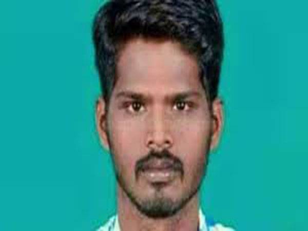 വാളയാർ കേസിലെ നാലാം പ്രതിയുടെ ദുരൂഹ മരണത്തിൽ  ഫാക്ടറി സൈറ്റ് മാനേജർ പൊലീസ് കസ്റ്റഡിയിൽ