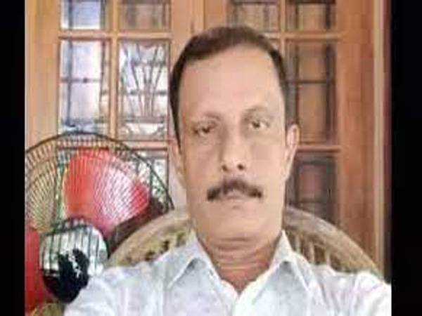 പാലക്കാട് സ്റ്റേറ്റ് സ്പെഷൽ ബ്രാഞ്ച് സെല്ലിലെ ഉദ്യോഗസ്ഥൻ വാഹനാപകടത്തിൽ മരിച്ചു