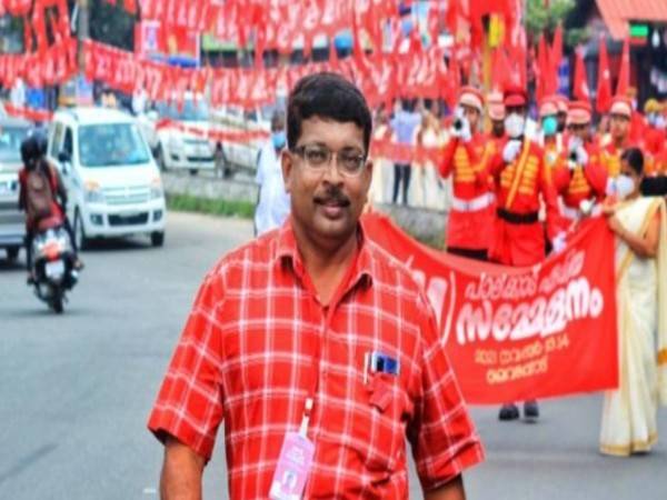 സിപിഐഎം പാലക്കാട്‌ ഏരിയാ കമ്മിറ്റിയംഗം അബ്ദുൽ ഷുക്കൂർ കോൺഗ്രസിലേക്ക്
