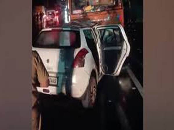 പാലക്കാട് കല്ലടിക്കോട് കാറും ലോറിയും കൂട്ടിയിടിച്ച് അഞ്ച് മരണം