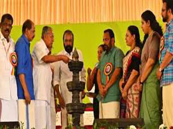 63-ാമത് സംസ്ഥാന സ്‌കൂള്‍ കലോത്സവത്തിന് തിരിതെളിഞ്ഞു