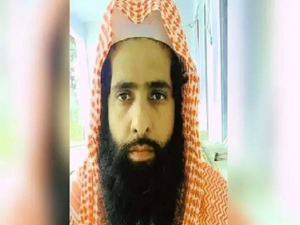 ലഷ്‌കർ-ഇ-ത്വയ്ബ തലവൻ മൗലാന കാഷിഫ് അലിയെ അജ്ഞാതർ വെടിവച്ചു കൊലപ്പെടുത്തി