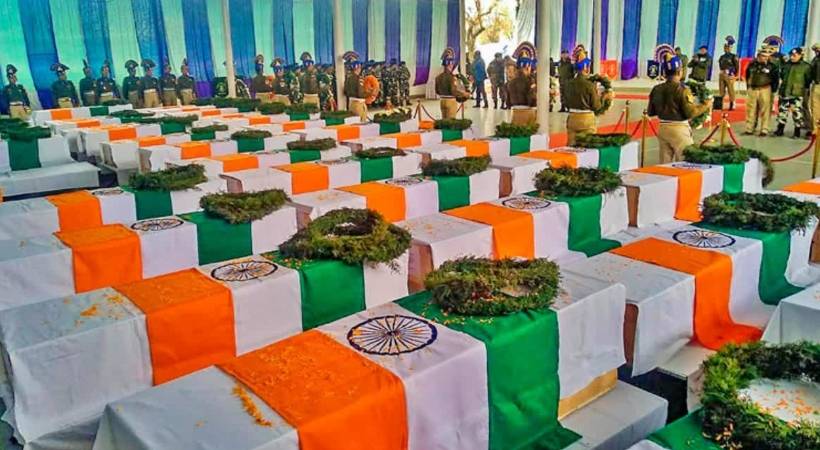 ഇന്ന് പുല്‍വാമ ദിനം; ധീര സൈനികര്‍ക്ക് ആദരമര്‍പ്പിച്ച് രാജ്യം