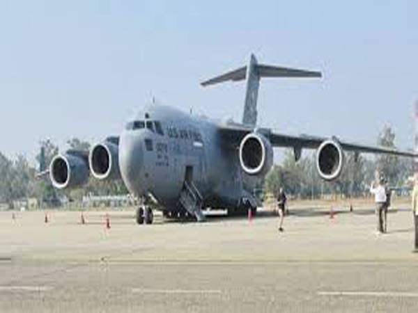 ഇന്ത്യൻ പൗരന്മാരെ അമേരിക്ക നാടുകടത്തിയ വിഷയത്തിൽ ലോക്സഭയില്‍ അടിയന്തര പ്രമേയത്തിന് നോട്ടീസ് നൽകി കോൺഗ്രസ്