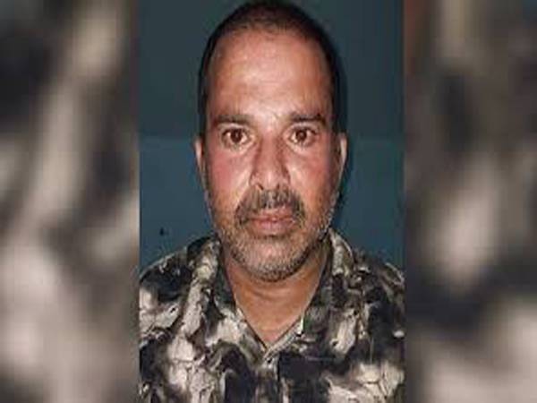 നടുറോഡില്‍ വച്ച് യുവതിയെ കത്തി കാണിച്ച് ഭീഷണിപ്പെടുത്തി, ലൈംഗികമായി ഉപദ്രവിച്ചു; 45കാരന്‍ പിടിയില്‍