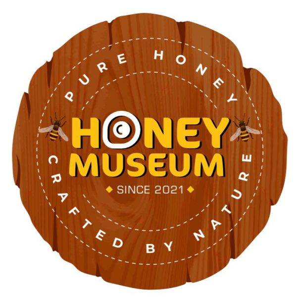 വയനാട്ടിൽ എത്തുന്ന ടൂറിസ്റ്റുകൾക്ക് ഇഷ്ട്ട വിനോദ കേന്ദ്രമായ പഴയ വൈത്തിരിയിലെ ഹണി മ്യൂസിയം കാണാൻ എത്തുന്നവരെ ഇതേ പേരിൽ പ്രവർത്തിക്കുന്ന മറ്റ് സ്ഥാപനങ്ങൾ കബളിപ്പിക്കുന്നതായി പരാതി