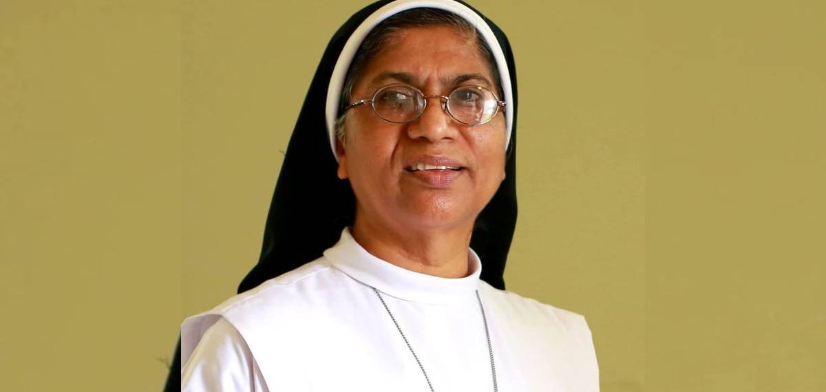 മുഖ്യമന്ത്രിയെ കൊലപ്പെടുത്തണമെന്ന ആഹ്വാനത്തില്‍ ടീനാ ജോസിനെതിരെ സംസ്ഥാന പൊലീസ് മേധാവിക്ക് പരാതി