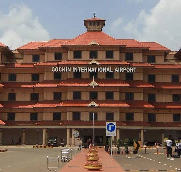 നെടുമ്പാശ്ശേരി വിമാനത്താവളത്തില്‍ വന്‍ ഹൈബ്രിഡ് കഞ്ചാവ് വേട്ട