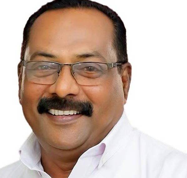 വാഹനാപകടത്തില്‍ സിപിഐഎം വിമത സ്ഥാനാര്‍ത്ഥിക്ക് ഗുരുതര പരിക്ക്