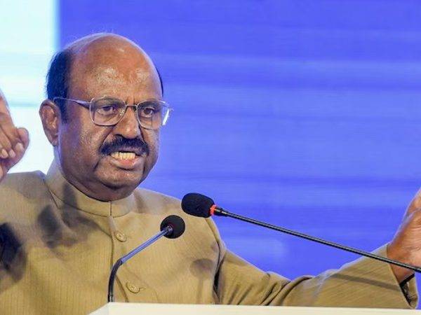 പശ്ചിമ ബംഗാൾ ഗവർണർ സി വി ആനന്ദ ബോസിന് ഭീഷണി