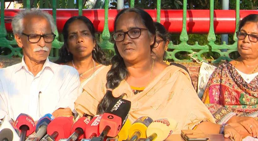 ഓണറേറിയം 21000 രൂപ,വിരമിക്കൽ ആനുകൂല്യം 5 ലക്ഷം രൂപ, പെൻഷൻ നൽകുക; സെക്രട്ടറിയേറ്റ് മാർച്ച് നടത്താൻ ആശമാർ