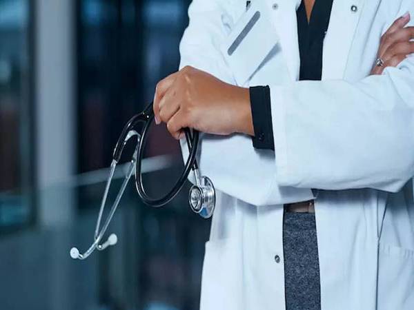 ഡോക്ടര്‍മാര്‍ സമരം കടുപ്പിച്ചു; ഇന്ന് മുതല്‍ മെഡിക്കല്‍ കോളേജുകളുടെ പ്രവര്‍ത്തനത്തെ ബാധിക്കും