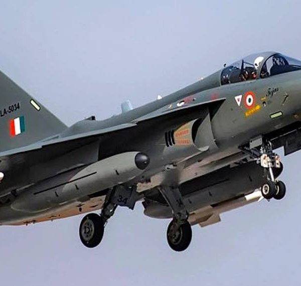 ഇന്ത്യൻ വ്യോമസേനയുടെ തേജസ് യുദ്ധവിമാനം അപകടത്തിൽ പെട്ടത് ​ഗുരുതര തകരാറുമൂലമെന്ന് റിപ്പോർട്ട്