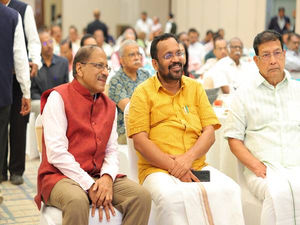 മണപ്പുറം ഫൗണ്ടേഷൻ ഇഫ്താർ വിരുന്നൊരുക്കി