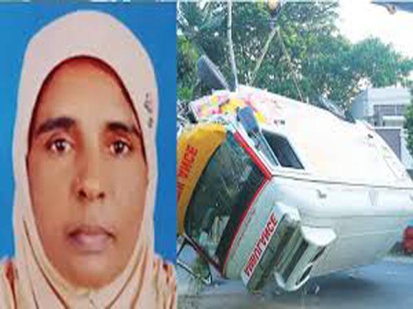 വിഷം കഴിച്ച മകനുമായി ആശുപത്രിയിലേക്ക് പോകുമ്പോള്‍ അപകടം; ആംബുലന്‍സ് മറിഞ്ഞു, അമ്മ മരിച്ചു