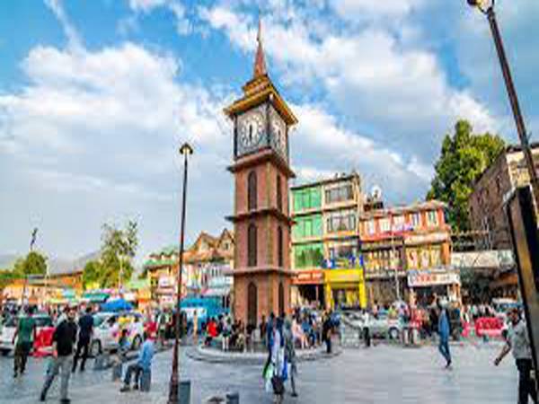 ഖമനയിയുടെ കൊലപാതകത്തിന് പിന്നാലെയുണ്ടായ പ്രതിഷേധം;കശ്മീരിലെ ലാൽ ചൗക്ക് മേഖല അടച്ചു