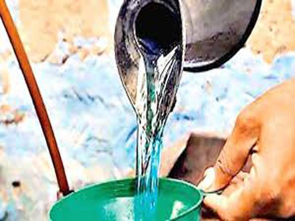 മൂന്ന് മാസത്തെ മണ്ണെണ്ണ ഒരുമാസം കൊണ്ട് വിറ്റഴിക്കാന്‍ തീരുമാനംകൊണ്ട്