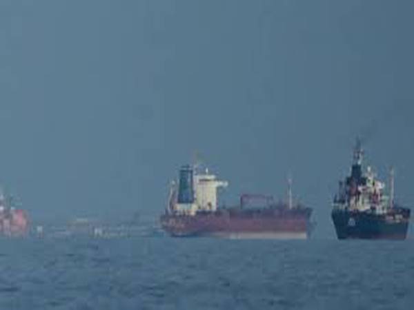 ഹോർമുസ് കടലിടുക്കിൽ നിന്നും എൽപിജി കപ്പൽ ശിവാലിക് രണ്ടുദിവസത്തിനകം ഇന്ത്യയിൽ എത്തും