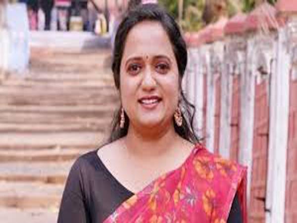 ശ്രീനാദേവി കുഞ്ഞമ്മയുടെ പേര് റേഷന്‍ കാര്‍ഡില്‍ നിന്നും നീക്കി താലൂക്ക് ഓഫീസര്‍