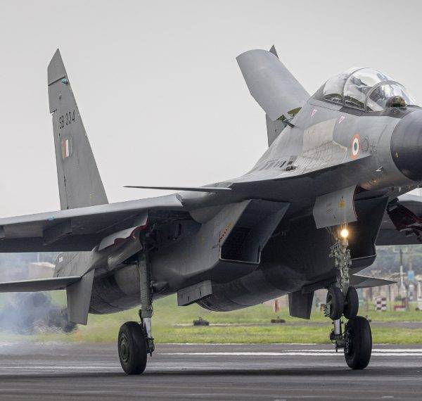 സുഖോയ് അപകടം: രണ്ട് പൈലറ്റുമാർക്ക് വീരമൃത്യു; മണിക്കൂറുകൾ നീണ്ട തെരച്ചിലിനൊടുവിൽ മൃതദേഹം കണ്ടെത്തി